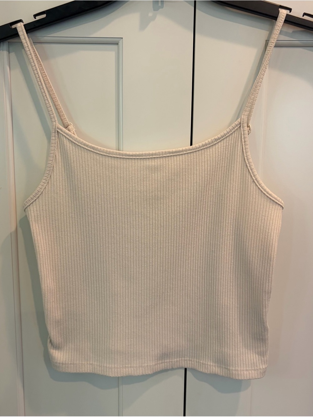 American Eagle Outfitters Cream Ribbed Crop Cami